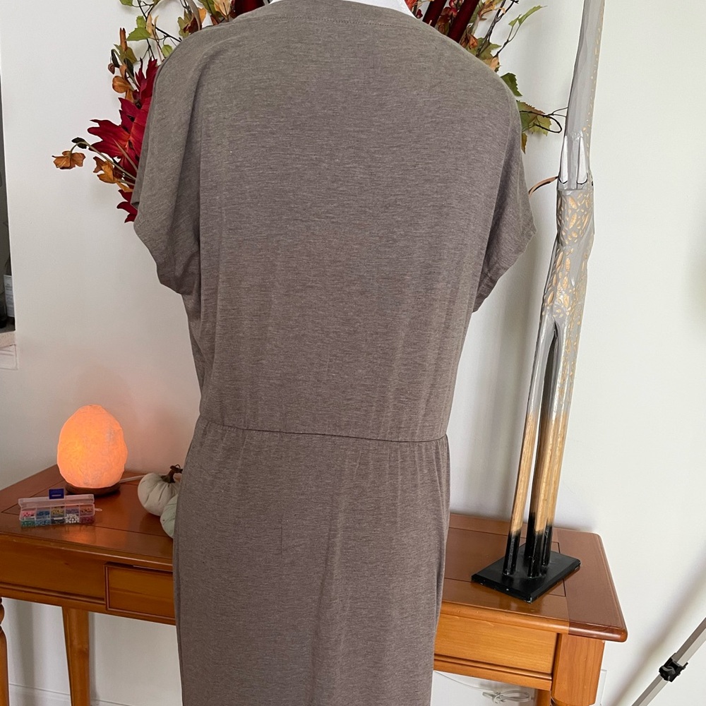 SHEIN Taupe Midi Dress - Picture 4 of 4